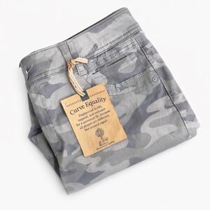 NEW Democracy Ab Technology Freedom Ankle Length Jeans Women's 14 Gray Camo